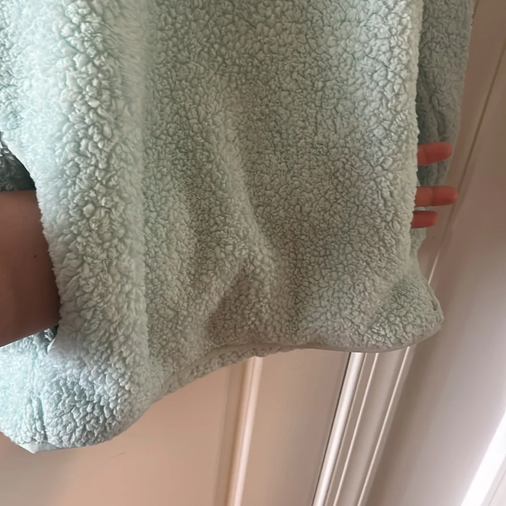 Eddie Bauer Womens Cozy Fuzzy Sweater sz L NWOT - Picture 4 of 9